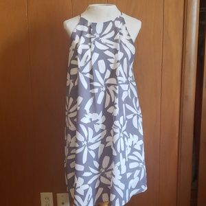 EUC sun dress. Size large. Grey and white.